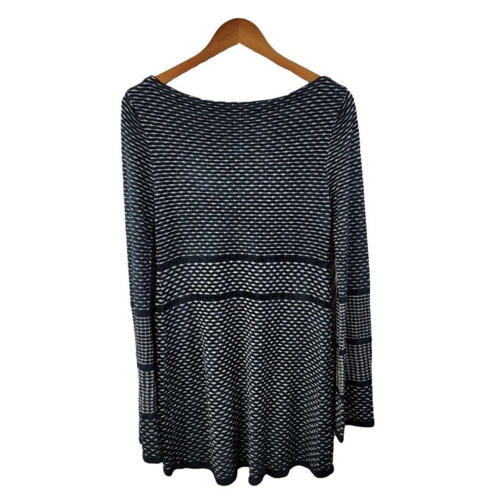 White House Black Market Size Small Sweater Whbm Long Tunic Metallic Thread