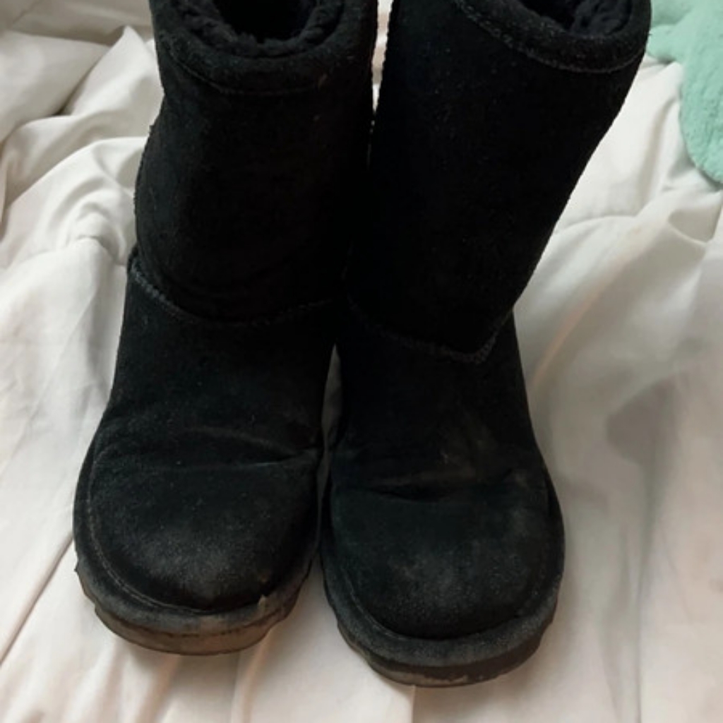 Bearpaw Size 8 Boots