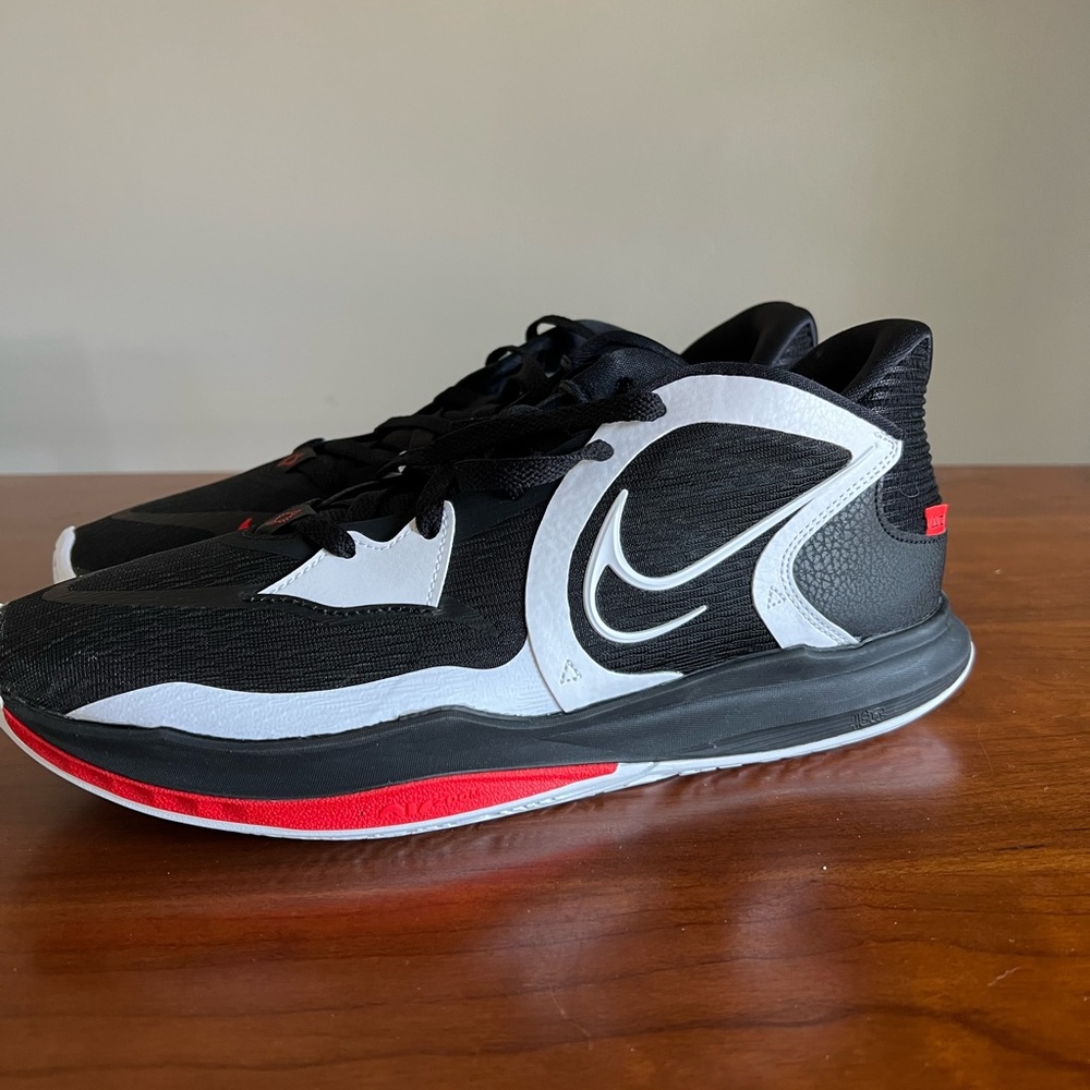 Nike Kyrie Irving Low 5 Red Black Dj6012-001 Men's Basketball No Box